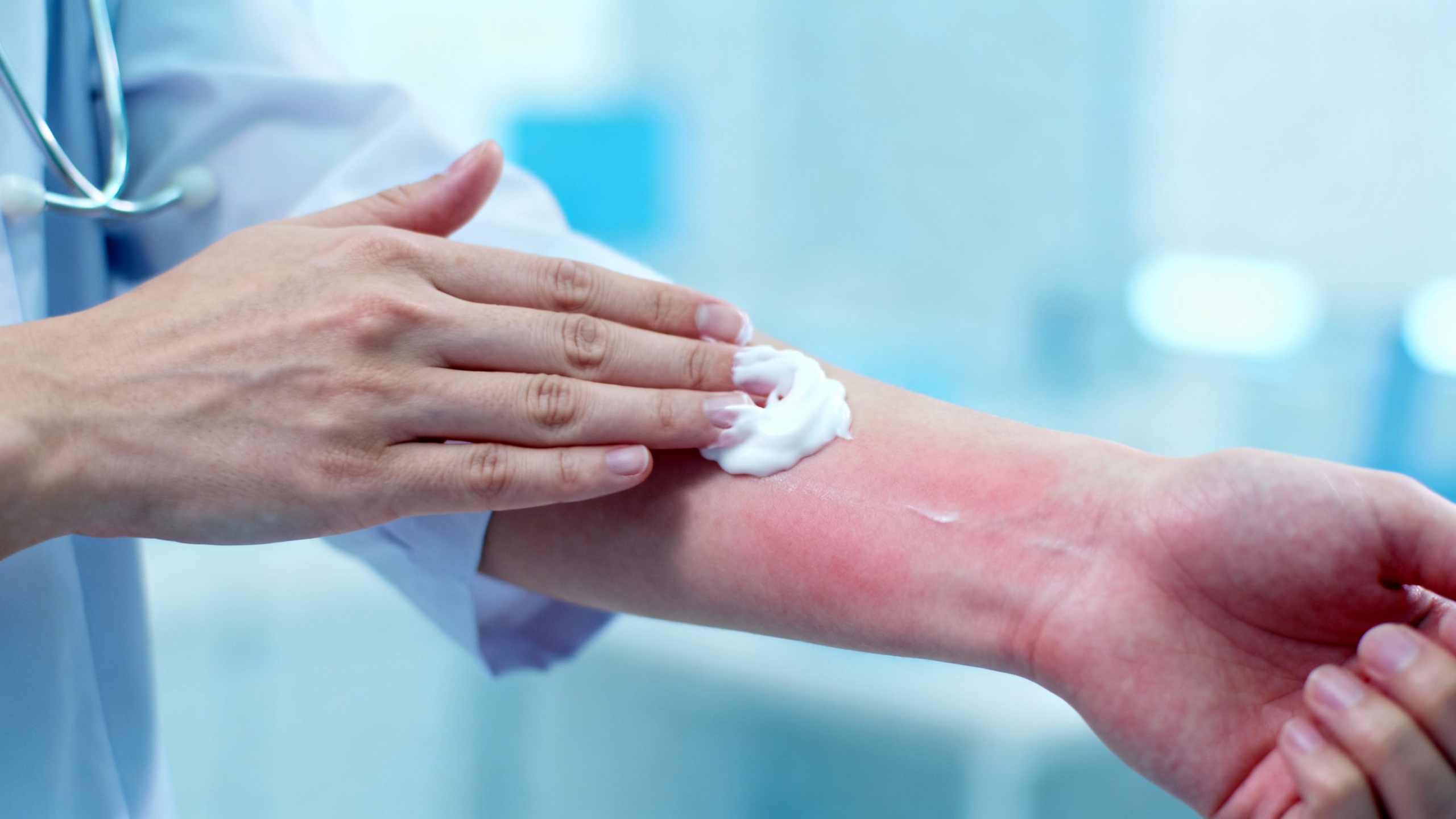 Featured image for Conquering Dermatitis: Essential Tips for Managing Symptoms